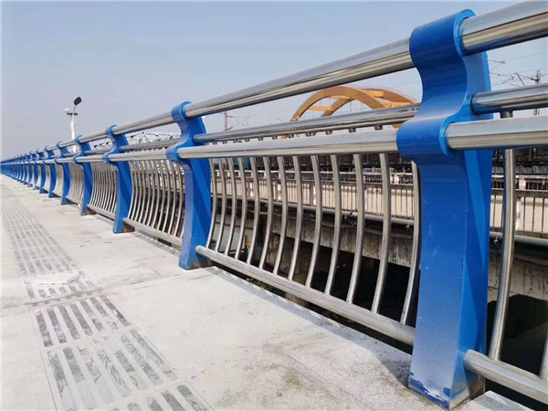 铜川304不锈钢复合管护栏的生产工艺揭秘